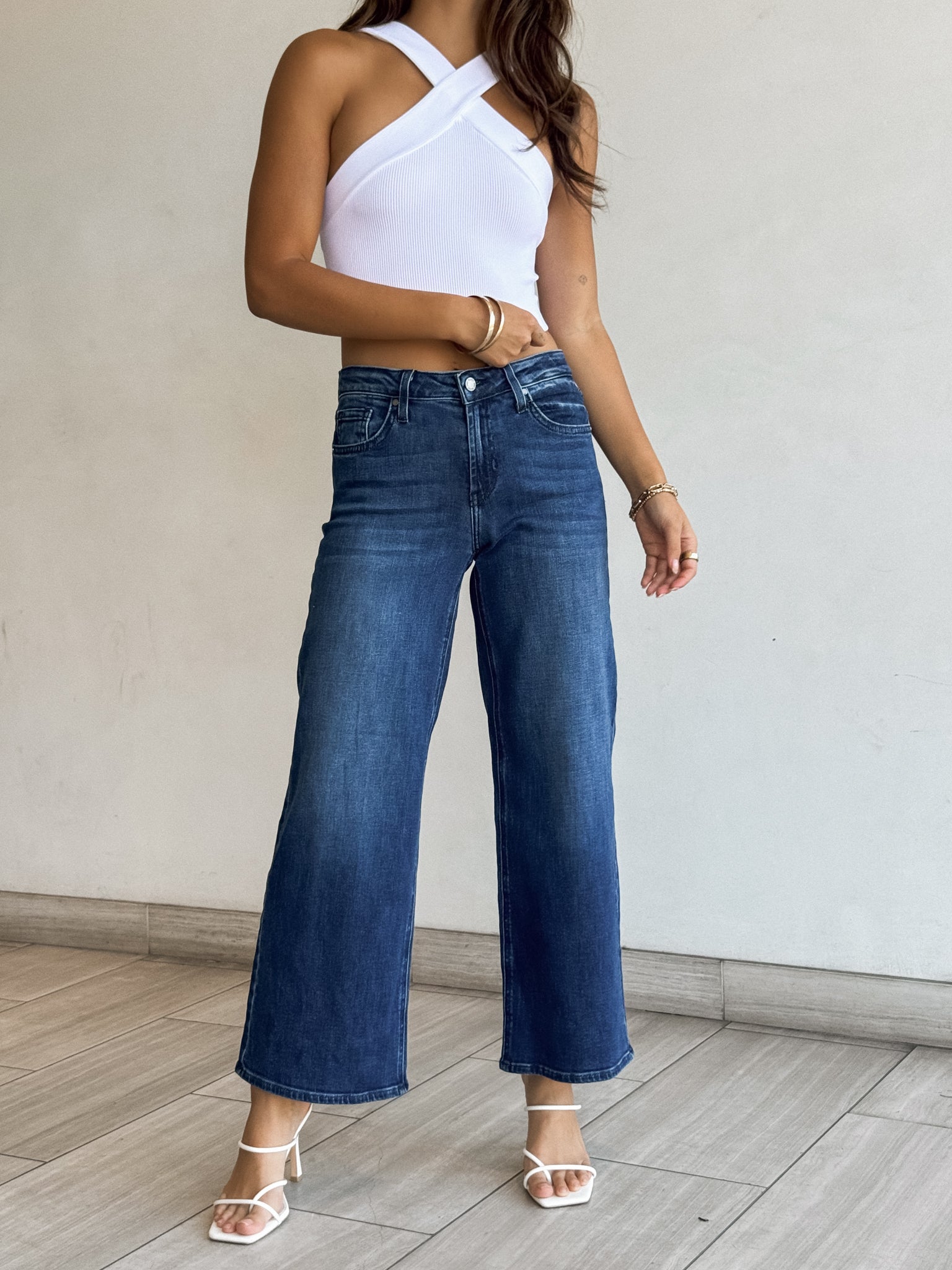 Vada Wide Leg Jeans in Dark Denim