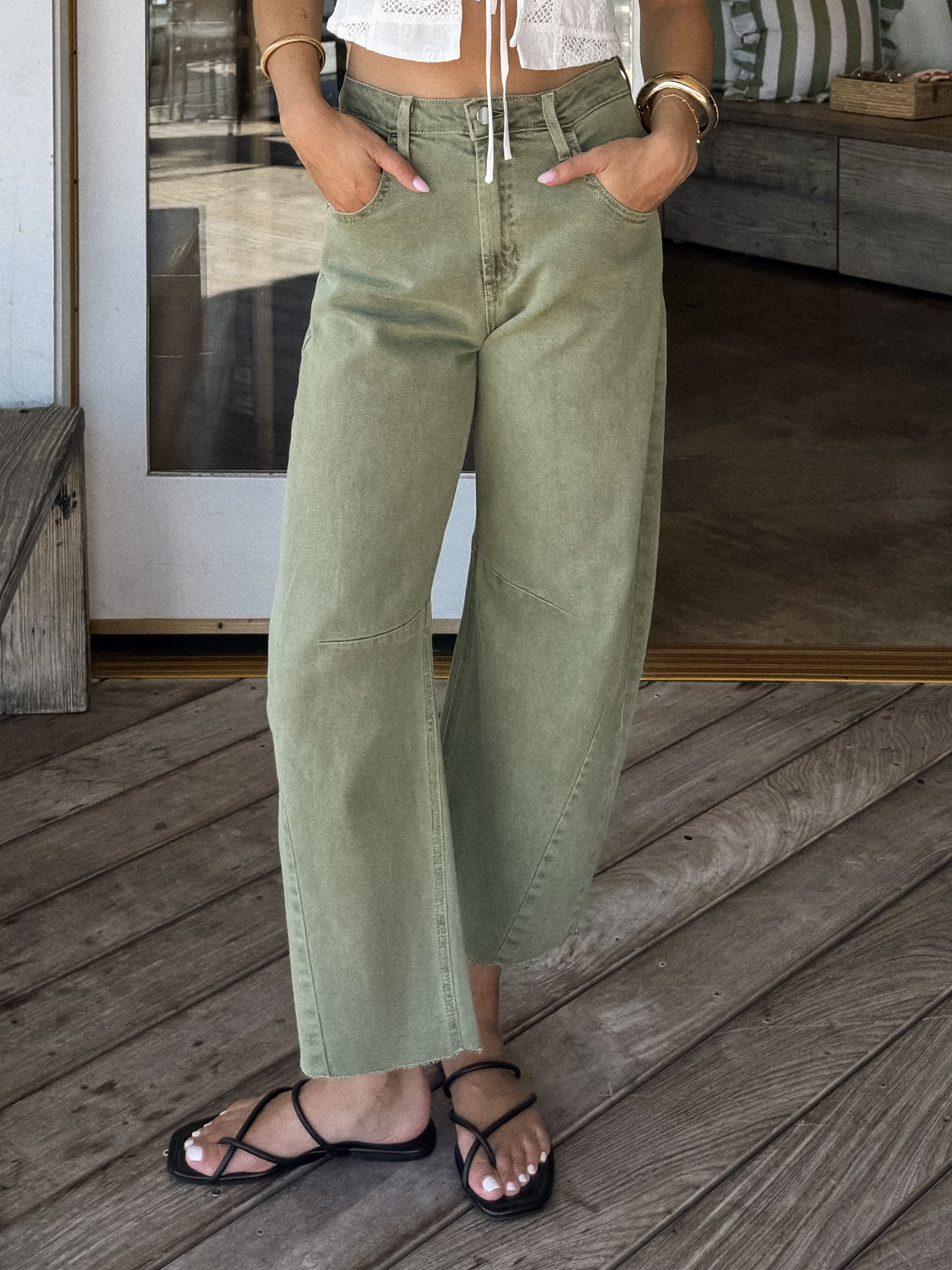 Trendsetter Barrel Jeans in Olive