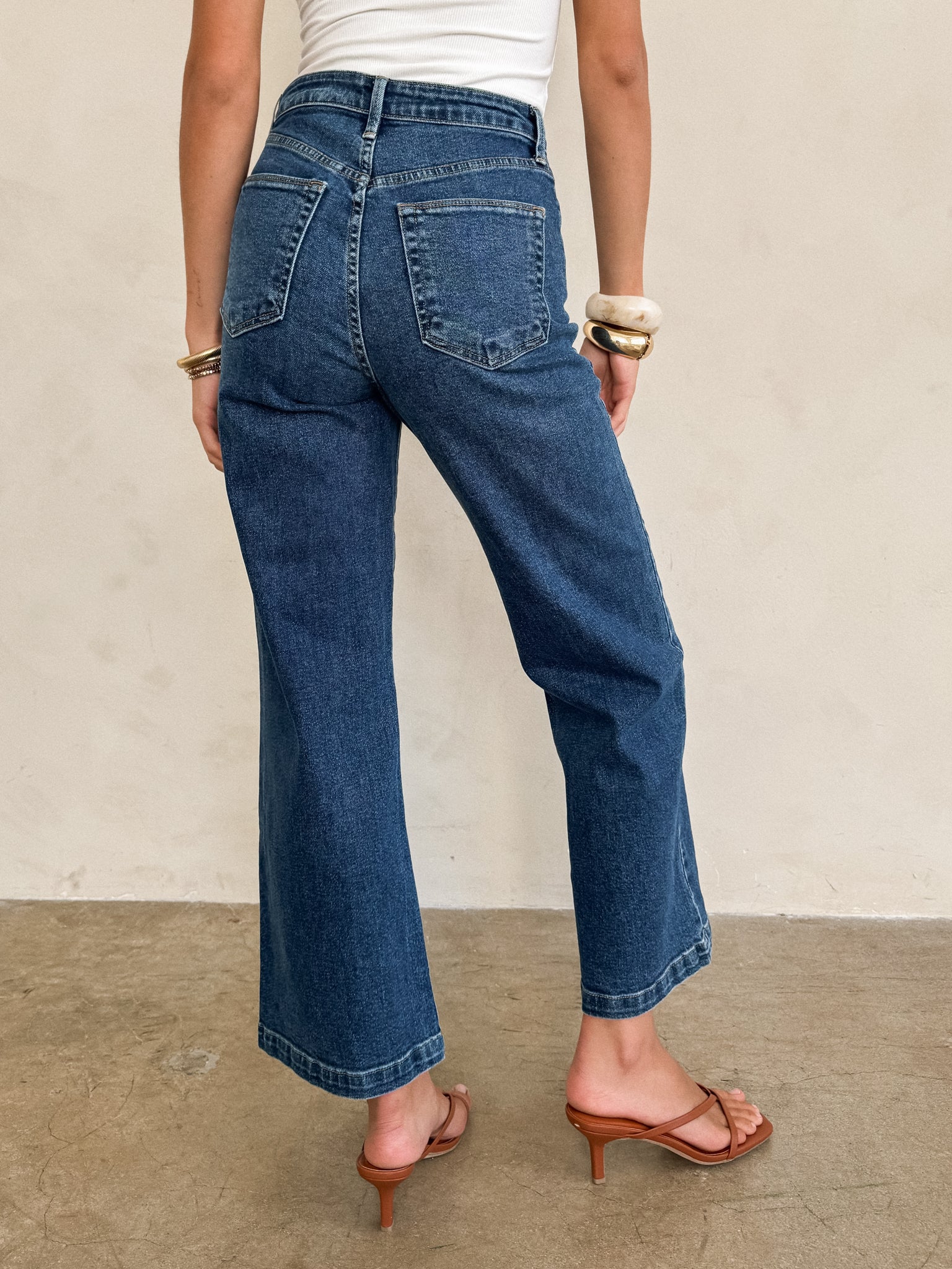 Patch Pocket Wide Leg Jeans in Dark