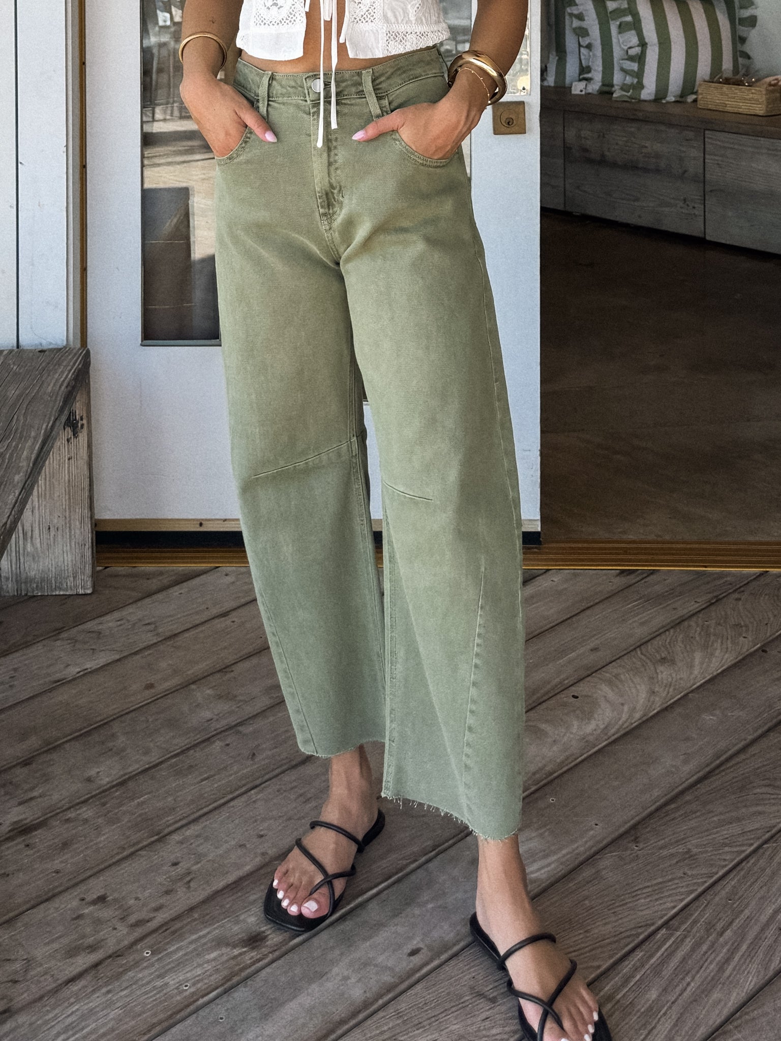 Trendsetter Barrel Jeans in Olive