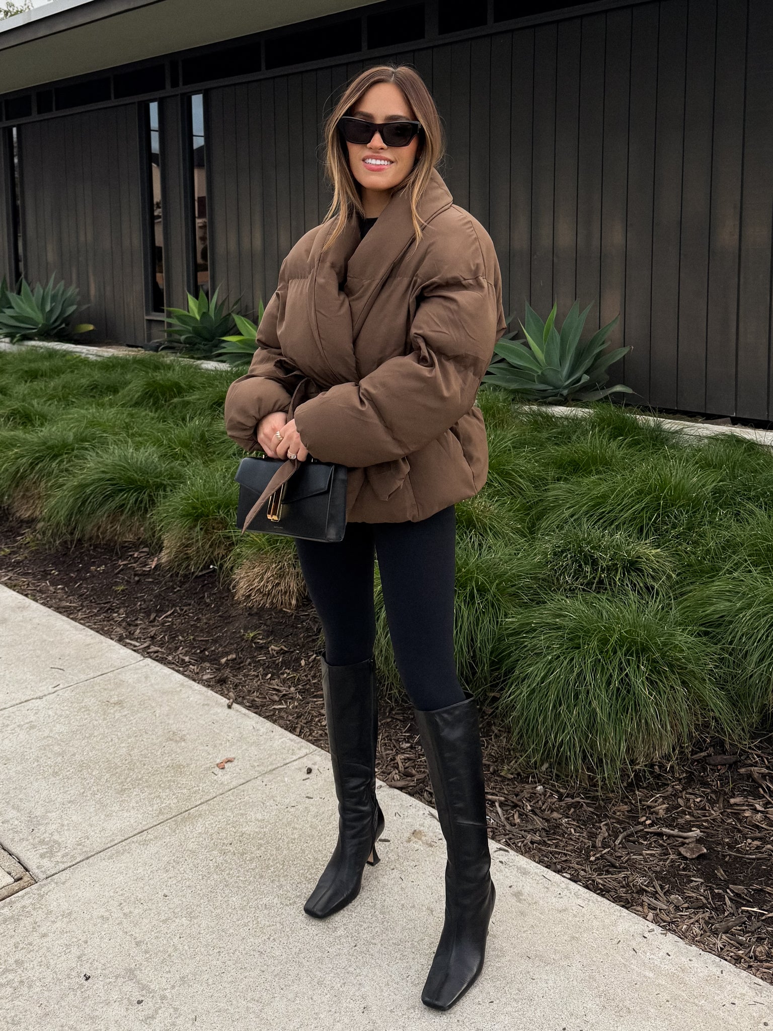 Tahoe Puffer Jacket in Brown