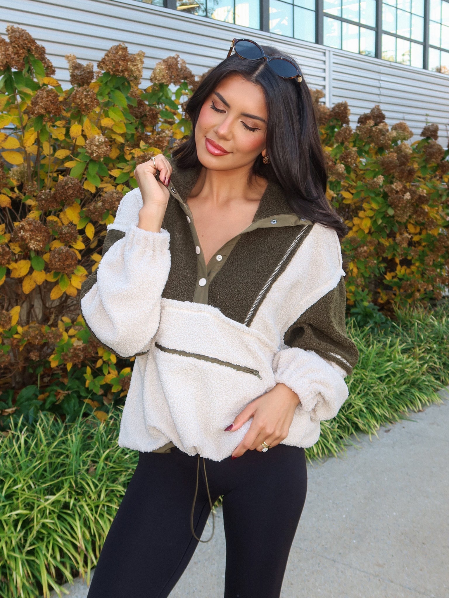 Hunter Sherpa Pullover in Olive